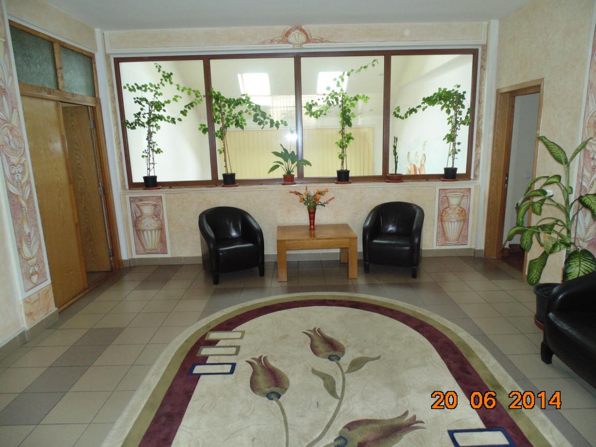 Hotel Casa Traiana à Alba Iulia Extérieur photo