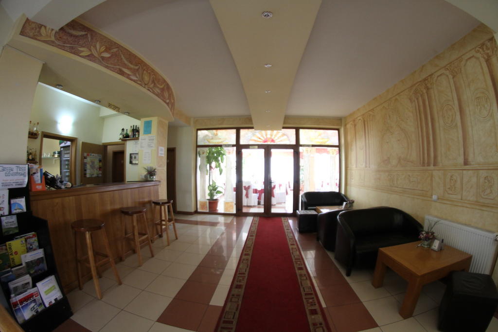 Hotel Casa Traiana à Alba Iulia Extérieur photo